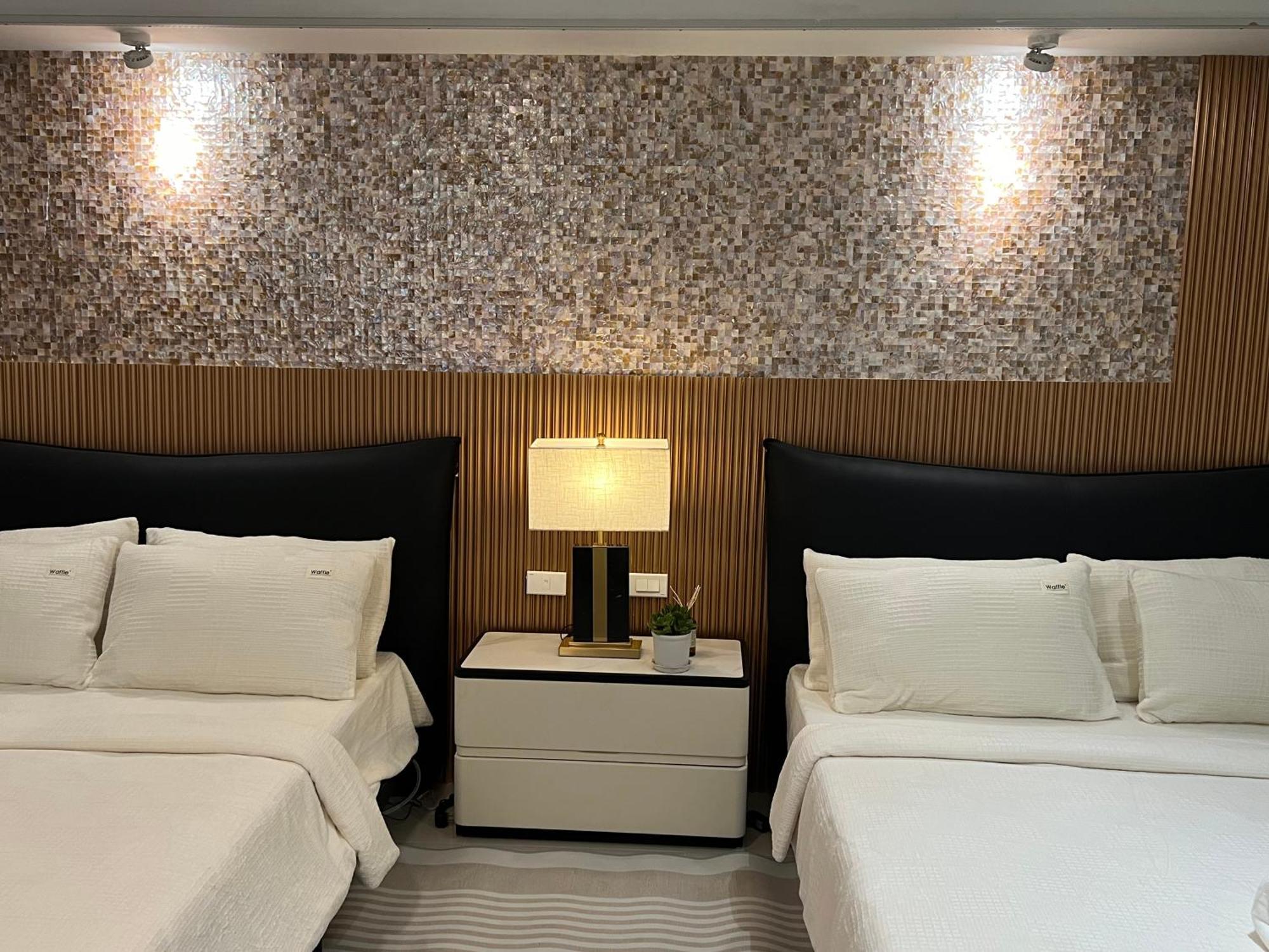 Luxurious European Style Penthouse Modern Apart Ment Cross City Of Dreams Okada Solaire Moa Airport Manila Bagian luar foto